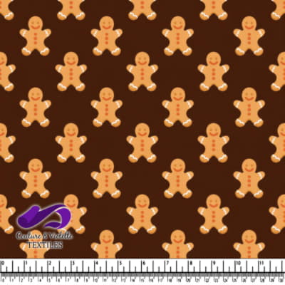 Smiling gingerbread men with red buttons