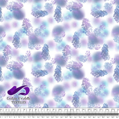 Dragons - Textured white background univers