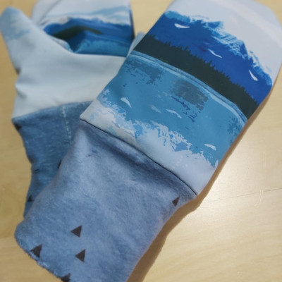 Isolated mitten with milkweed